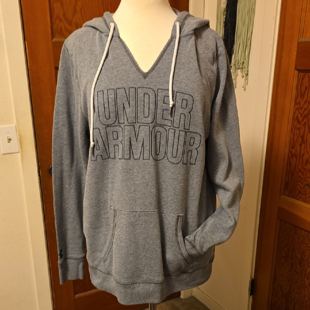 Under Armour Gray V-Neck Sweater Athletic Casual Wear